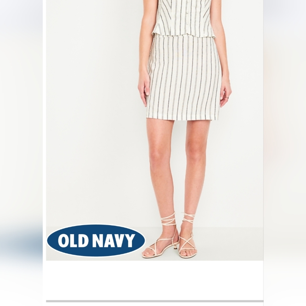 Old Navy Women's Mini Skirt with Black Stripes